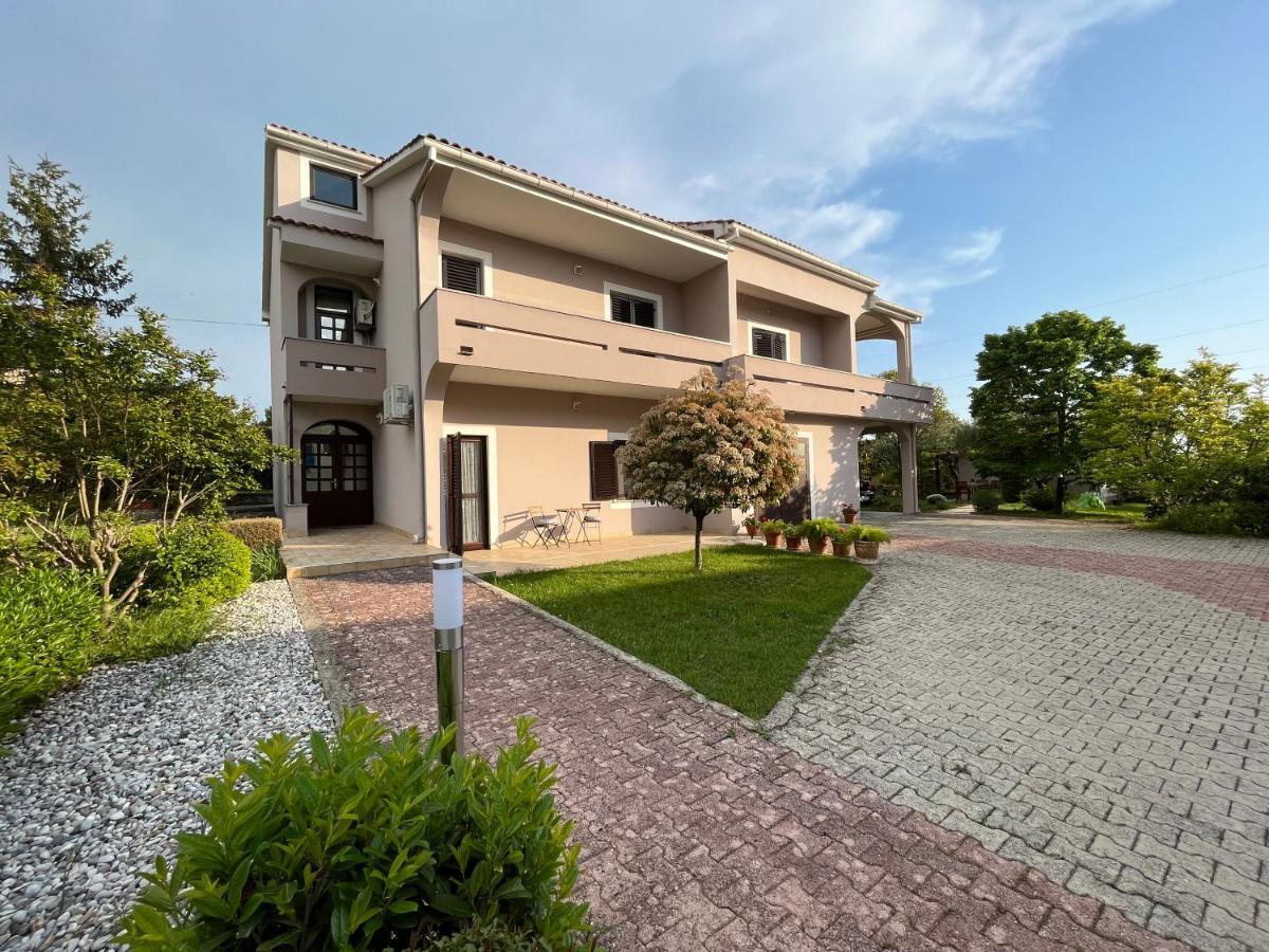 Apartment Lina Задар Экстерьер фото